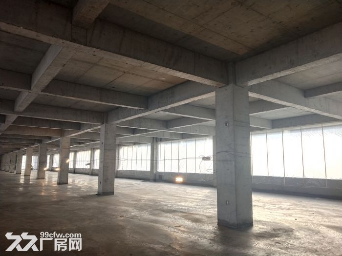 3000平厂房，靠近高速路口